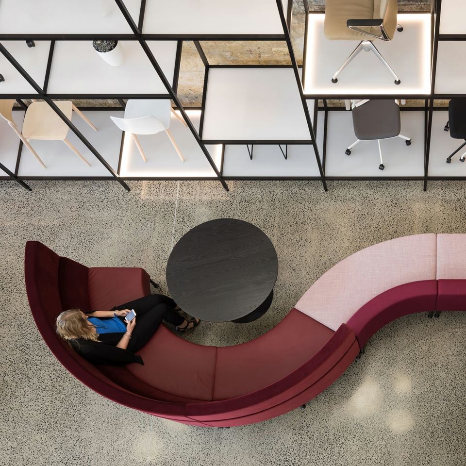 Aspect Furniture System's Curved Hive